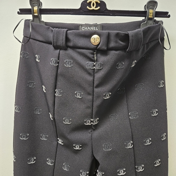CHANEL 22N CC LOGO pants like new - Picture 4 of 6